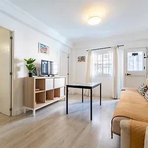 https://malagasuite-la-escalerita-centre.1costadelsol.com